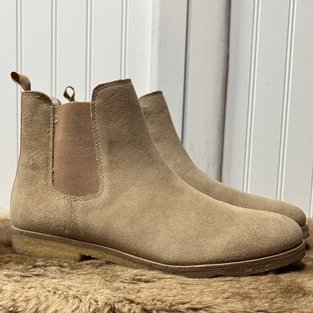 Urban Outfitters Double Crepe Suede Chelsea Ankle Boots 9.5 Booties Leather UO